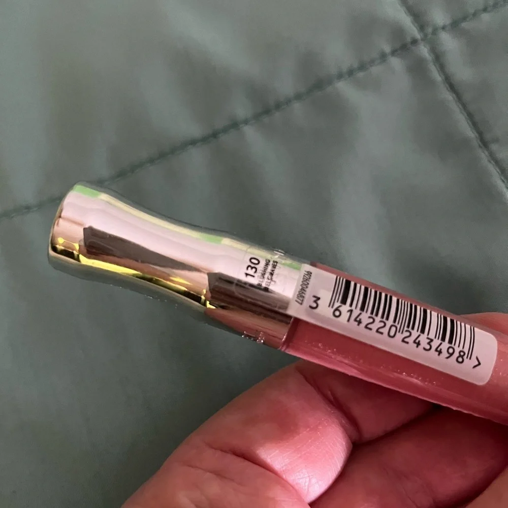 Rimmel London shimmering pink